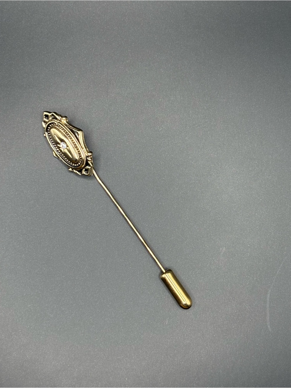 Avon Kensington  Stick Pin